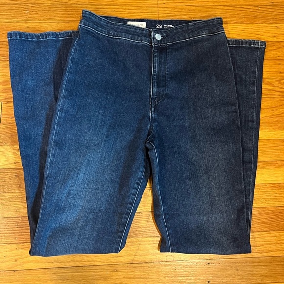 Pilcro Jeans Women’s Size 29 Dark Wash Slim Straight Denim Like New - Picture 1 of 4